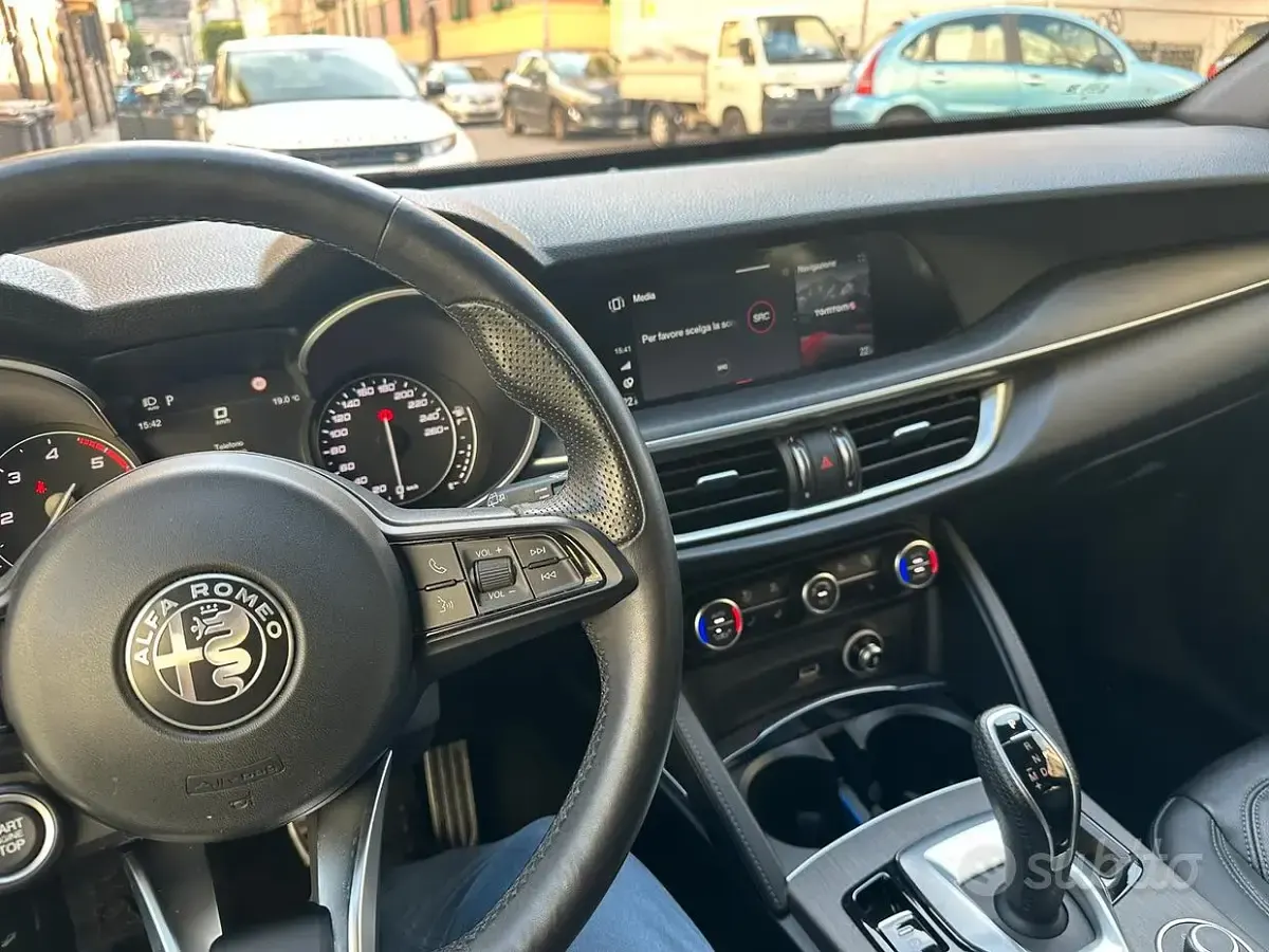 Usata Alfa Romeo Stelvio 209 CV (153 kW) 2022 SUV