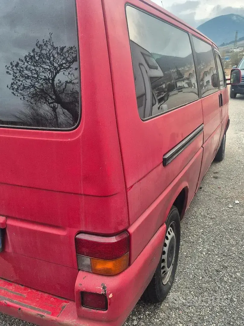 Usata VW T4 102 CV (75 kW) 2001 Rosso Furgone