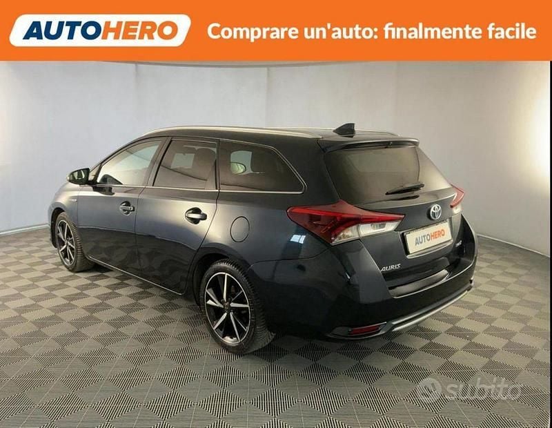 Usata Toyota Auris Touring Sports Style 99 CV (72 kW) 2017 Nero Station wagon