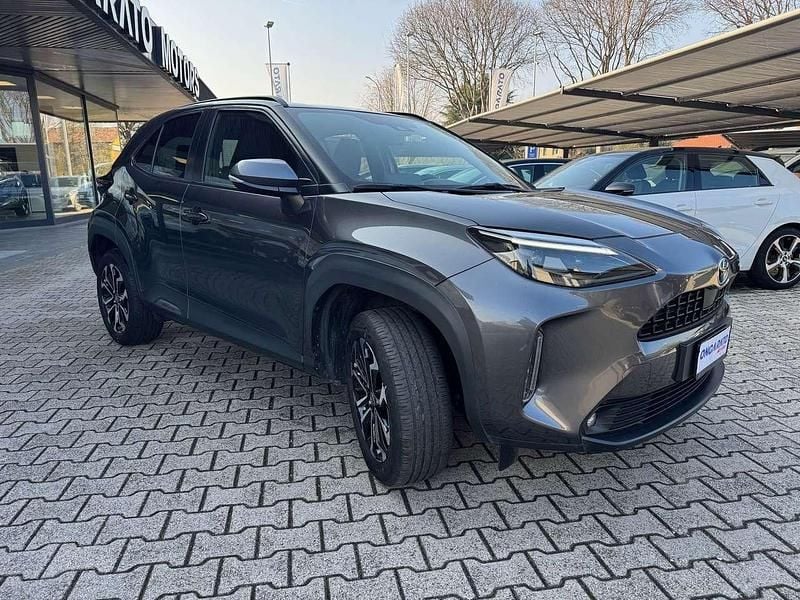 Usata Toyota Yaris Cross Trend 131 CV (96 kW) 2025 Argento SUV