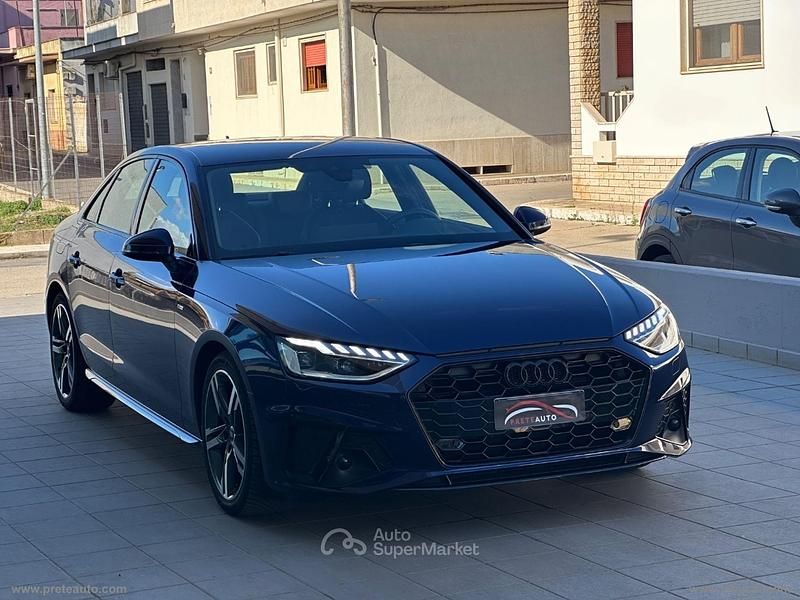 Usata Audi A4 S-Line 136 CV (100 kW) 2023 Blu/azzurro Berlina