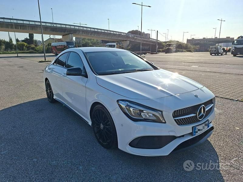 Usata Mercedes CLA220 Premium 170 CV (125 kW) 2019 Bianco Berlina