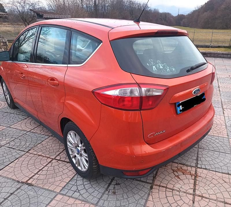 Usata Ford C-MAX Titanium 116 CV (85 kW) 2011 Monovolume