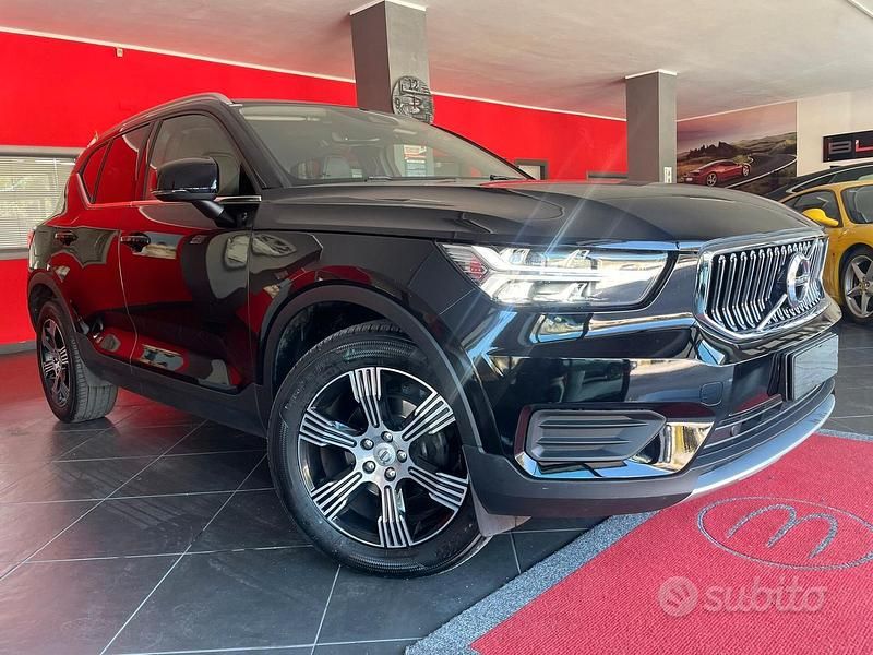 Usata Volvo XC40 R-Design 150 CV (110 kW) 2020 Nero SUV
