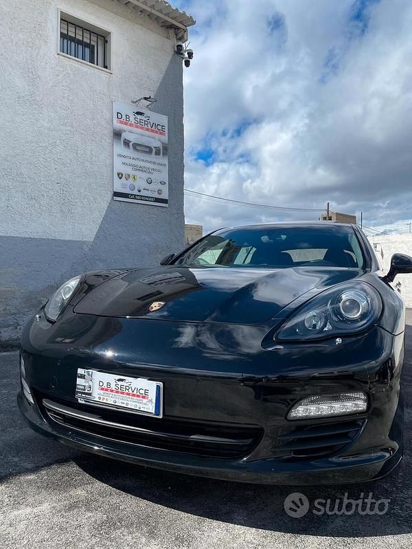 Usata Porsche Panamera 250 CV (183 kW) 2011 Nero Berlina