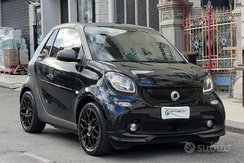 Usata Smart ForTwo Cabrio Passion 71 CV (52 kW) 2019 Nero Cabrio