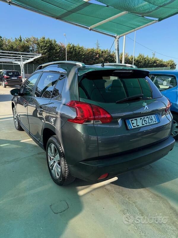 Usata Peugeot 2008 75 CV (55 kW) 2015 Grigio SUV