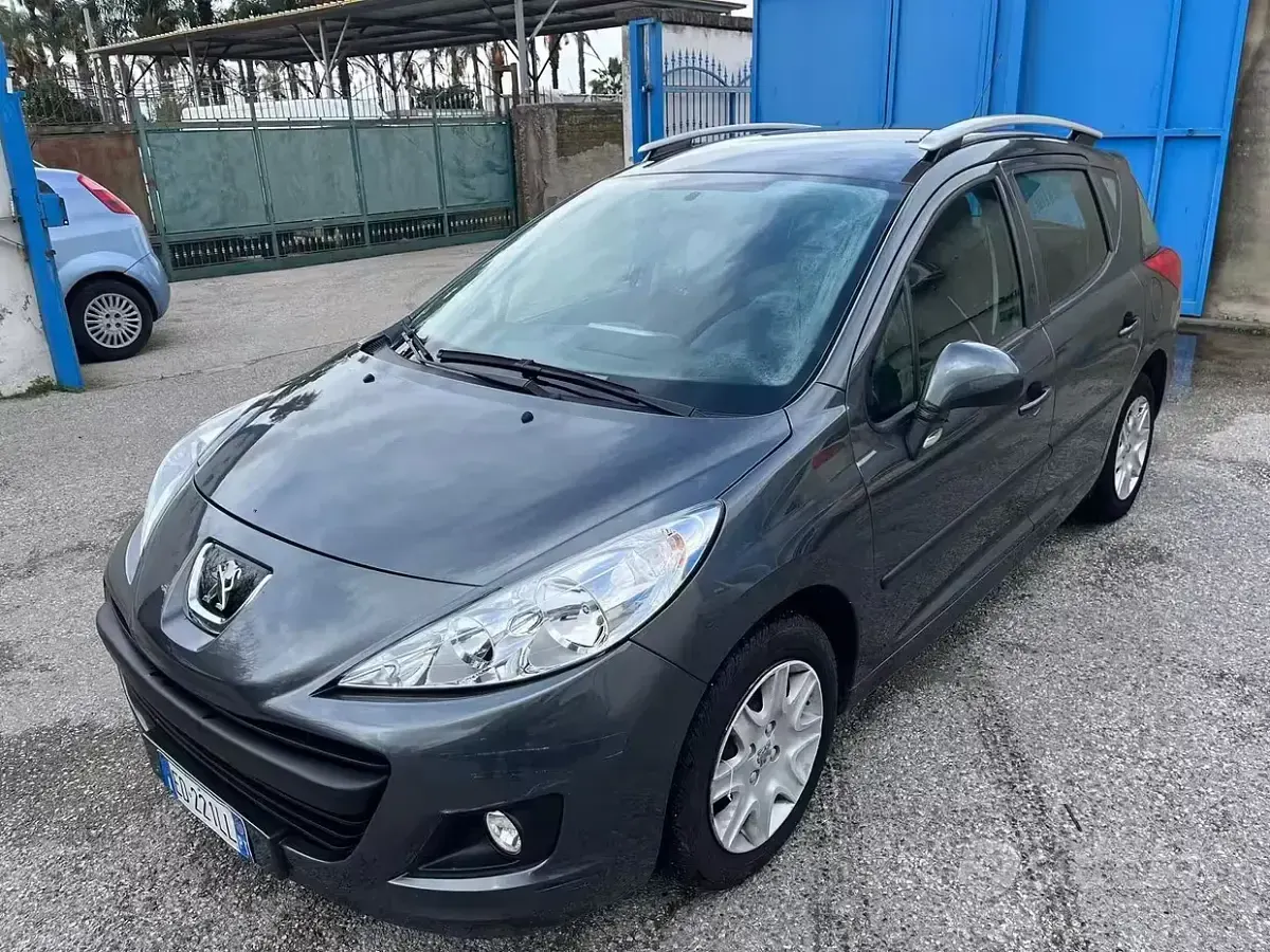 Usata Peugeot 207 S 90 CV (66 kW) 2010 Berlina
