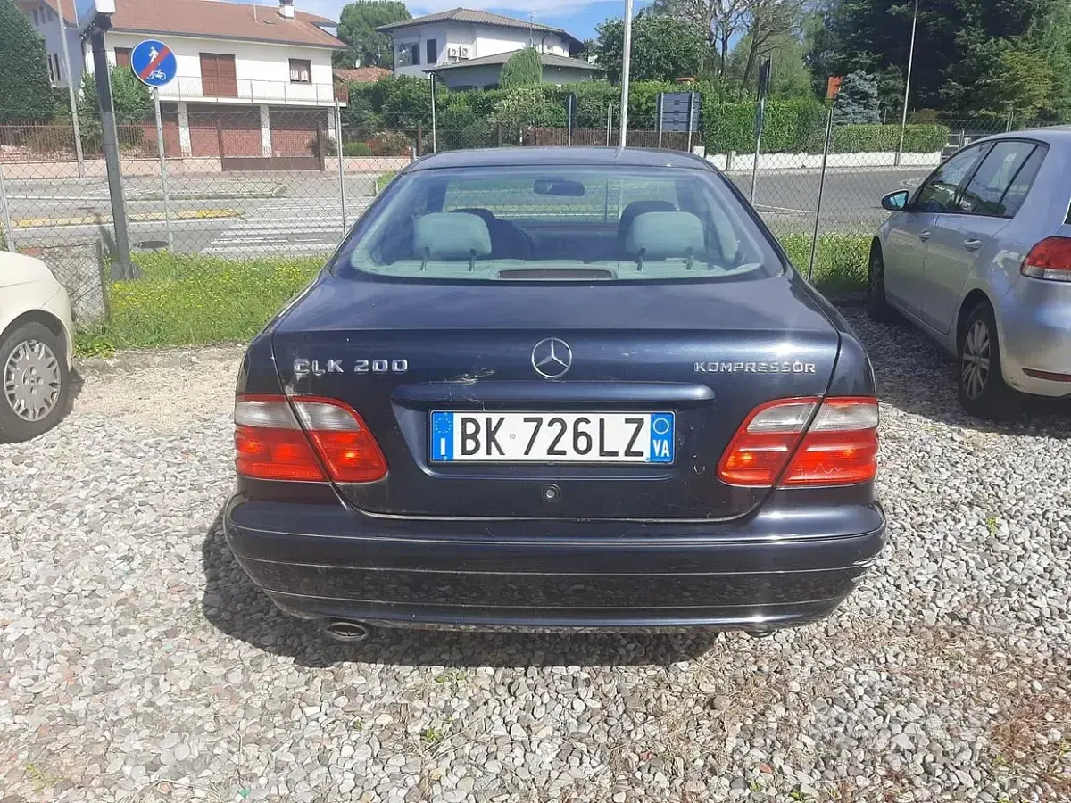 Usata Mercedes CLK200 Avantgarde 192 CV (141 kW) 2000 Bluazzurro Coupé
