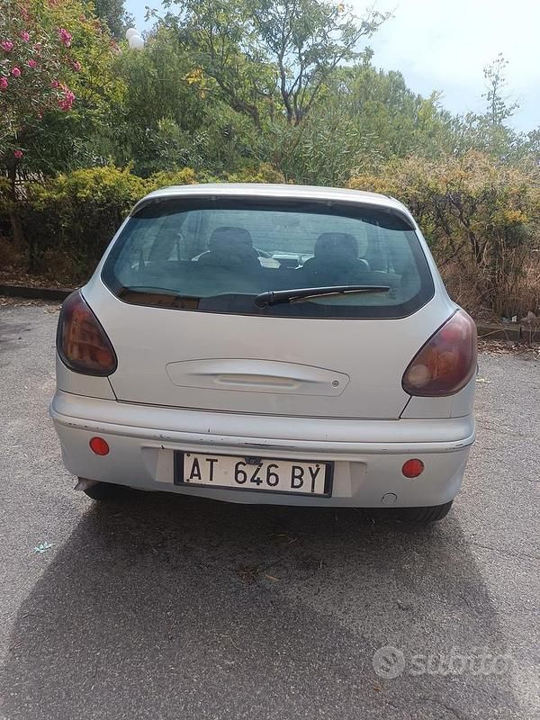 Grigio Usata 1997 Fiat Bravo Due volumi | 600 € (Buon prezzo) - Immagine 1/3