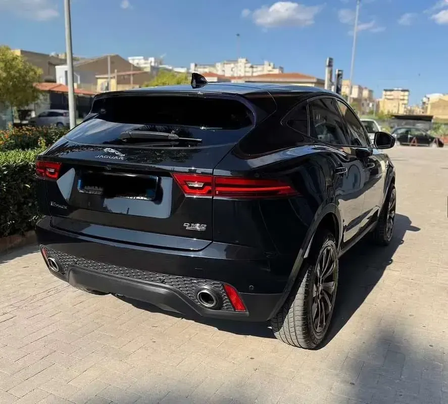 Usata Jaguar E-Pace R-Dynamic 150 CV (110 kW) 2020 Nero SUV