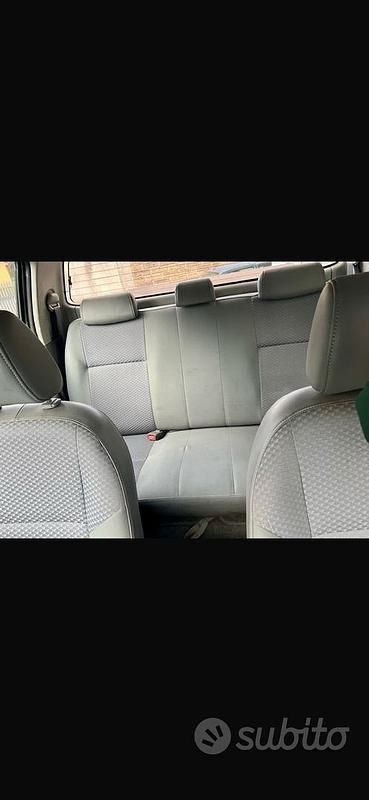 Usata Toyota HiLux 2008 Bianco Pick-up