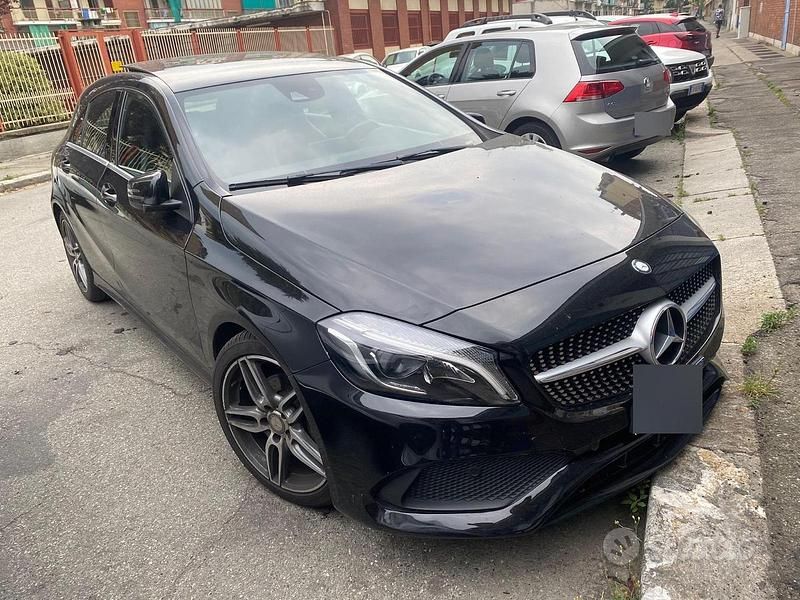Usata Mercedes A180 Premium 109 CV (80 kW) 2017 Nero Berlina