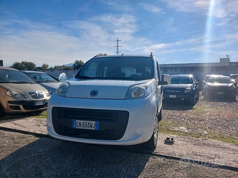 Usata Fiat Qubo Dynamic 77 CV (56 kW) 2012 Bianco Monovolume