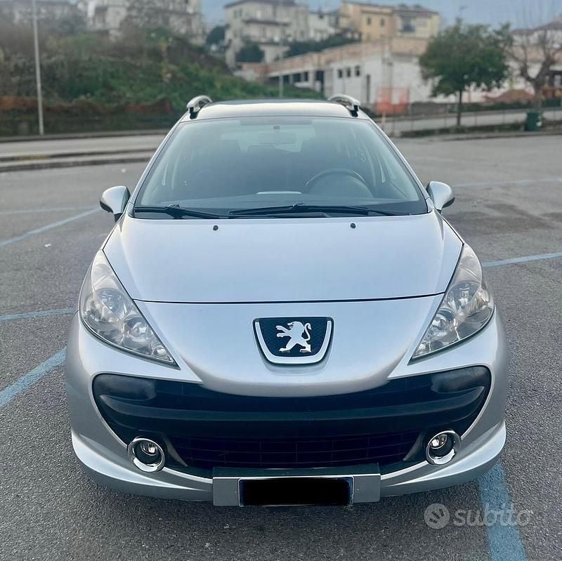 Usata Peugeot 207 90 CV (66 kW) 2008 Grigio Station wagon
