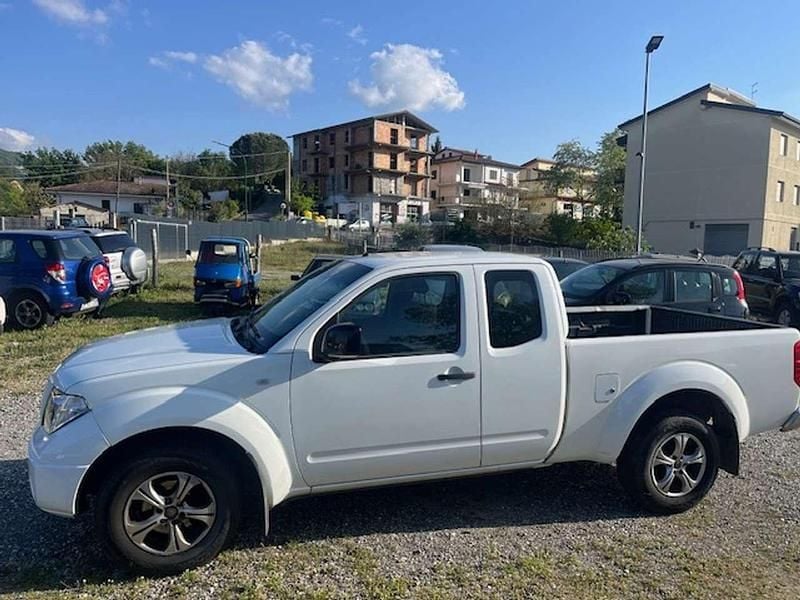 Usata Nissan Navara SE 171 CV (125 kW) 2006 Bianco Pick-up