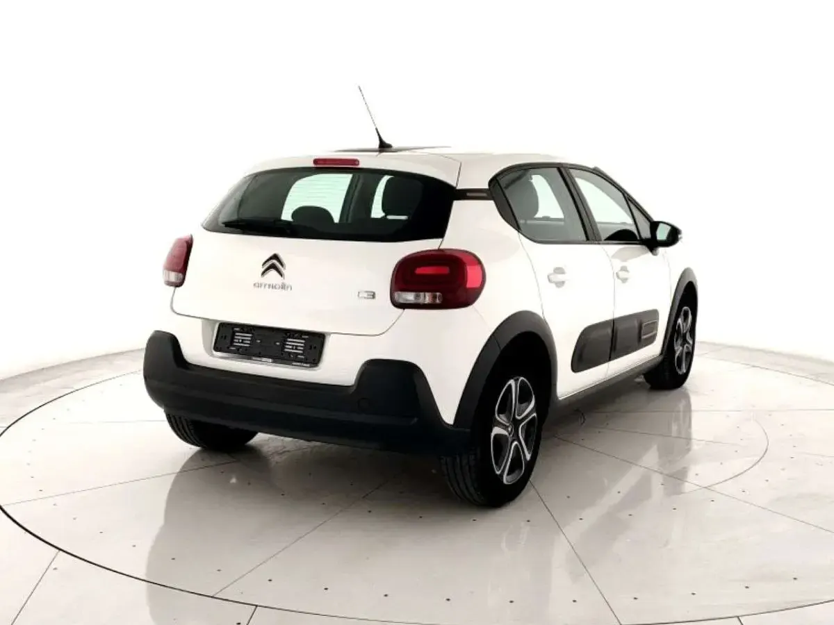 Usata Citroën C3 PureTech 83 CV (61 kW) 2022 Bianco Utilitaria