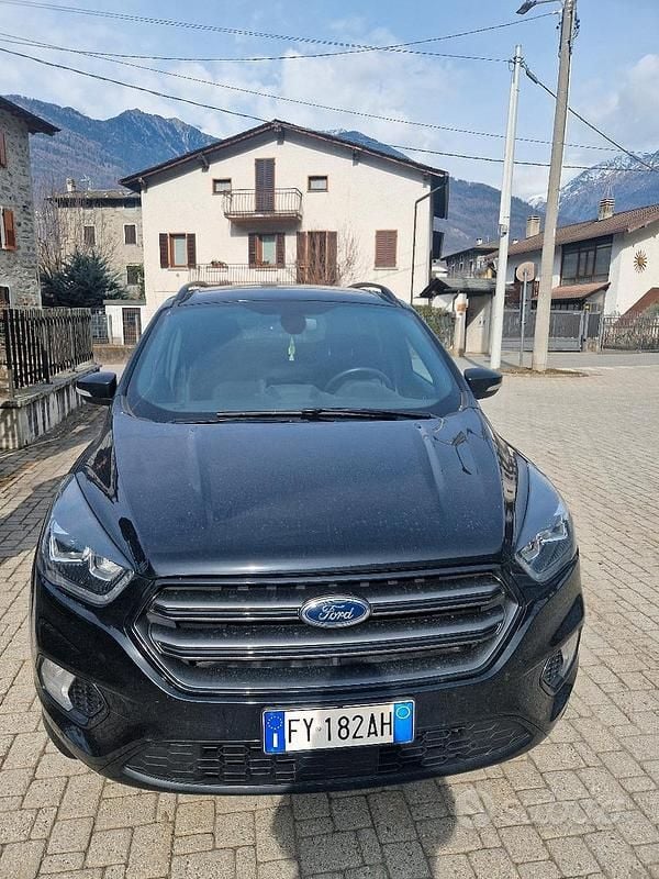 Usata Ford Kuga ST-Line 2018 Nero SUV
