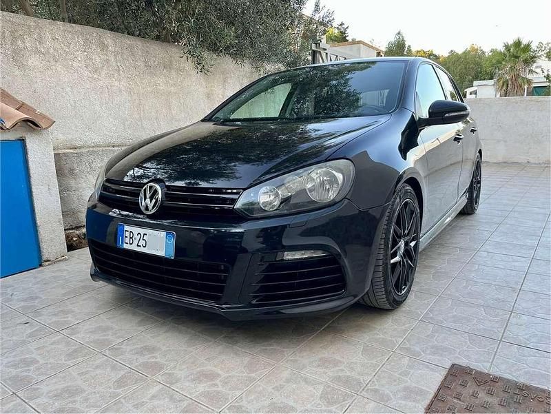 Nero Usata 2010 VW Golf VI Highline Tre volumi | 7500 € (Cara) - Immagine 1/4