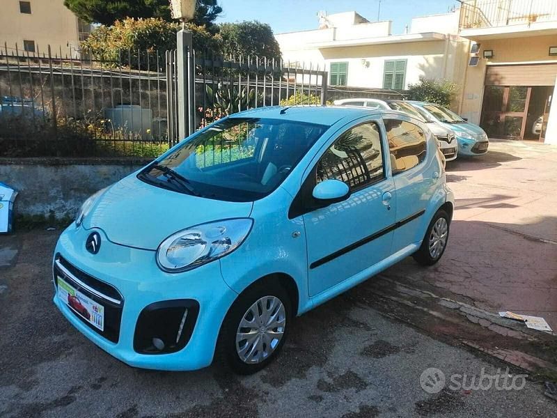 Usata Citroën C1 69 CV (50 kW) 2014 Blu Utilitaria