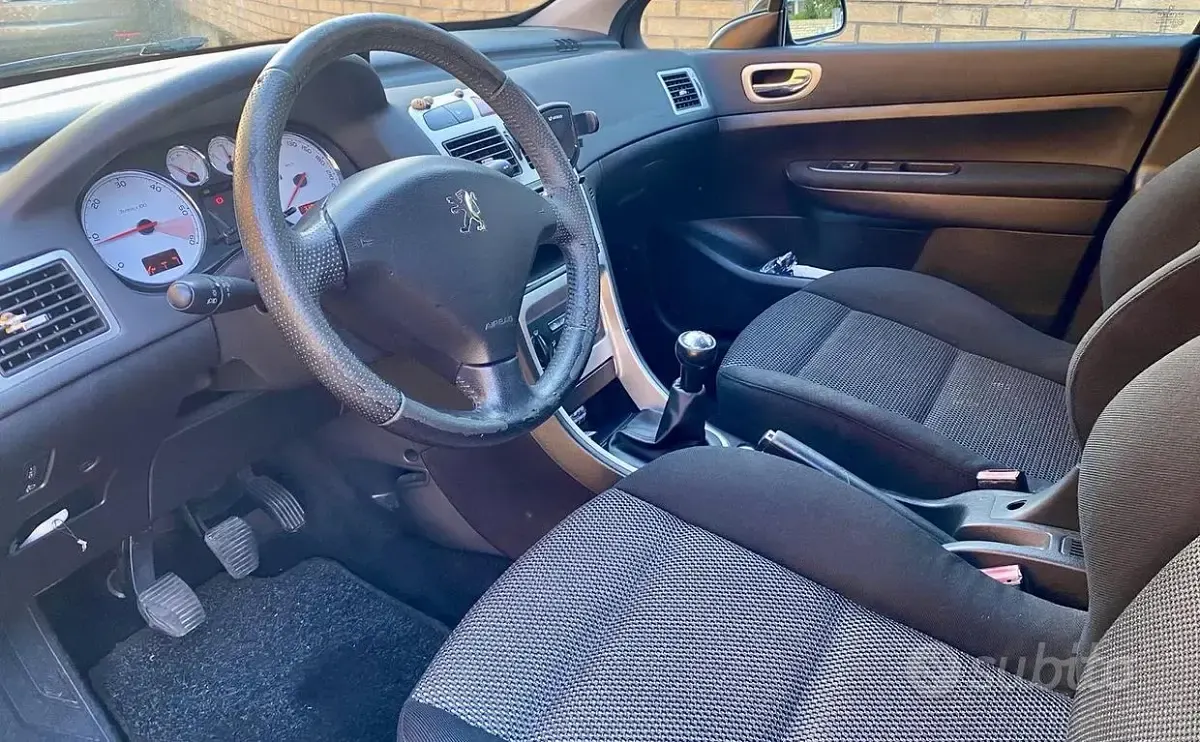 Usata Peugeot 307 109 CV (80 kW) 2007 Nero Berlina