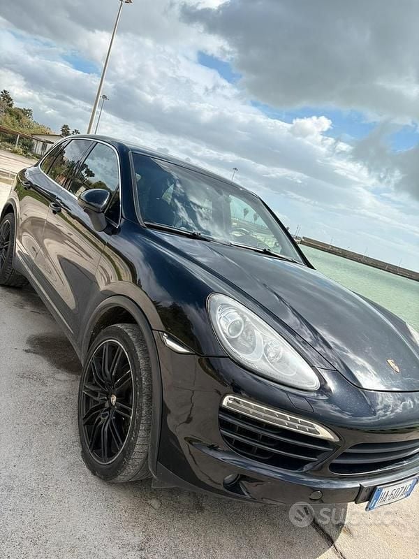 Usata Porsche Cayenne 245 CV (180 kW) 2013 Nero SUV