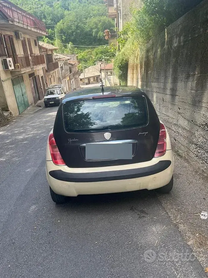 Usata Lancia Ypsilon 69 CV (50 kW) 2006 Utilitaria