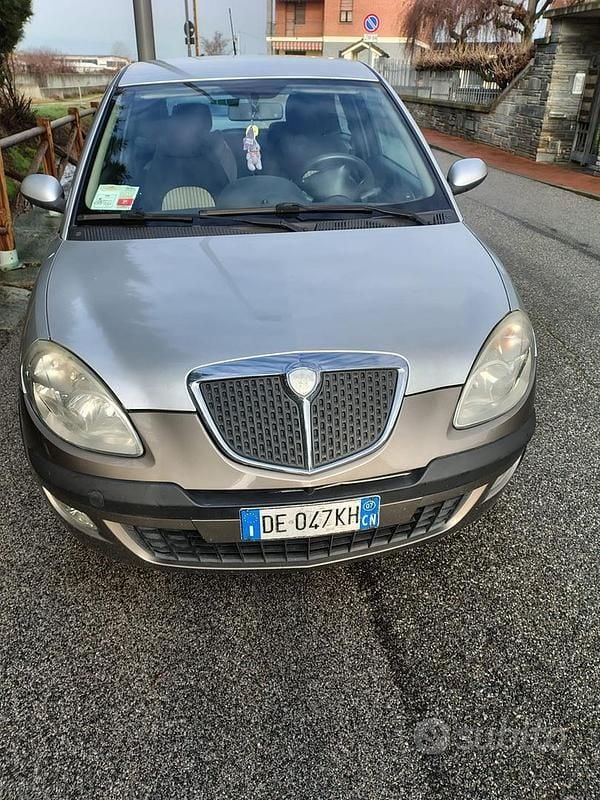 Usata Lancia Ypsilon 2007 Grigio Utilitaria