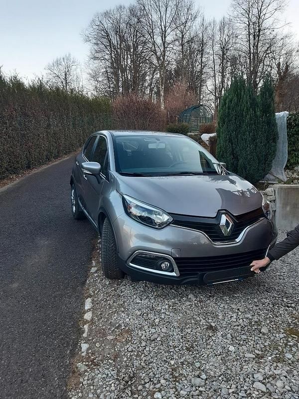Usata Renault Captur 90 CV (66 kW) 2014 Grigio SUV
