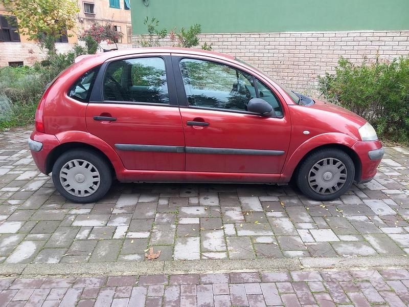 Usata 2003 Citroën C3 Due volumi | 2200 € - Immagine 1/4