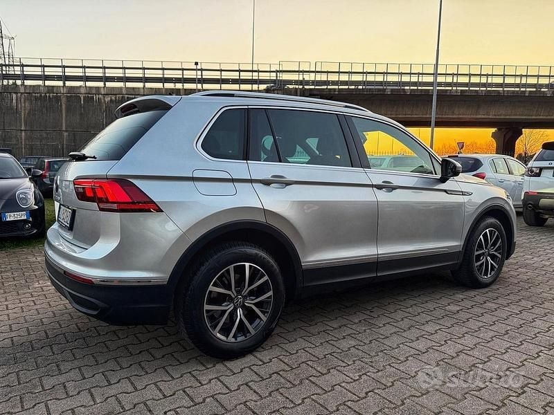 Usata VW Tiguan SE 150 CV (110 kW) 2022 Grigio SUV