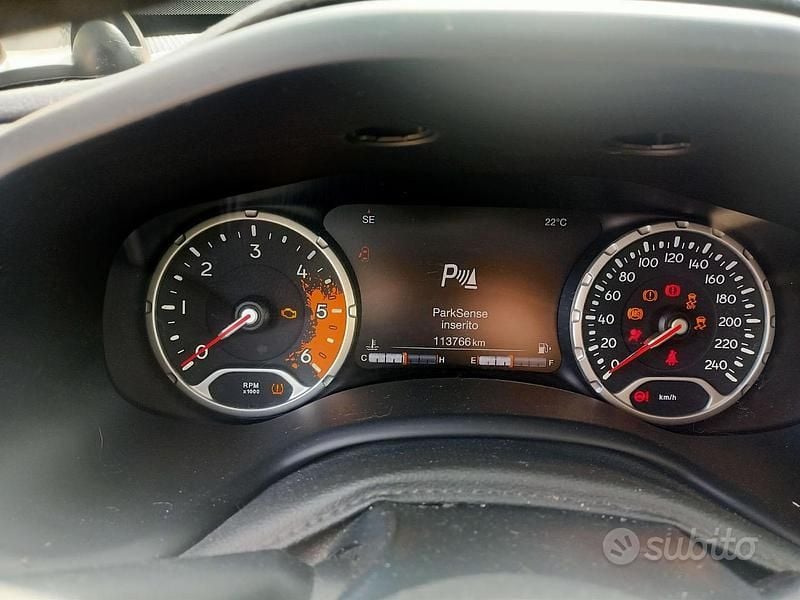 Usata Jeep Renegade 140 CV (102 kW) 2016 Giallo SUV