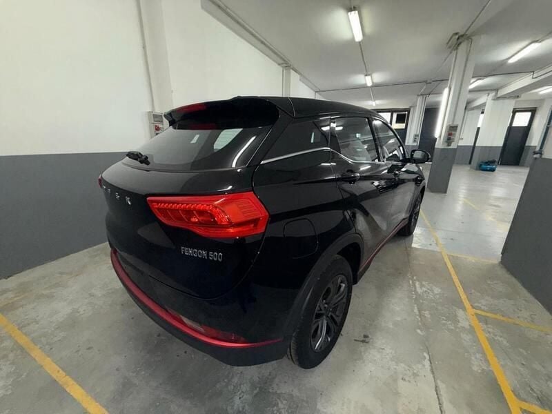 Nuova DFSK Glory 500 115 CV (84 kW) 2025 Nero SUV