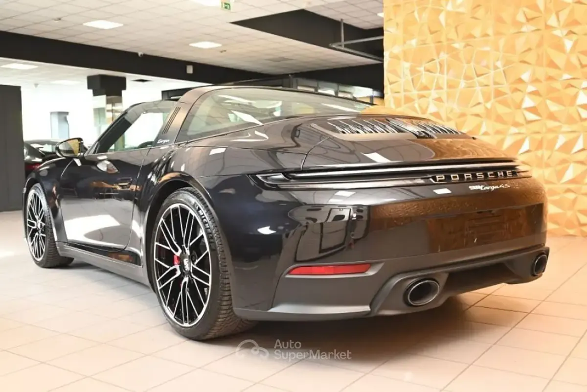 Usata Porsche 911 Targa 4S 480 CV (353 kW) 2026 Nero Cabrio
