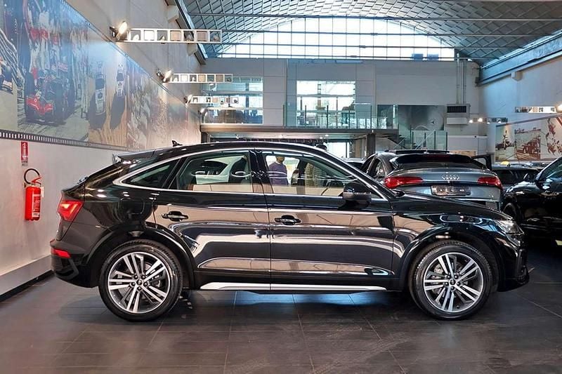 Usata Audi Q5 Sportback Advanced 204 CV (150 kW) 2022 Nero SUV