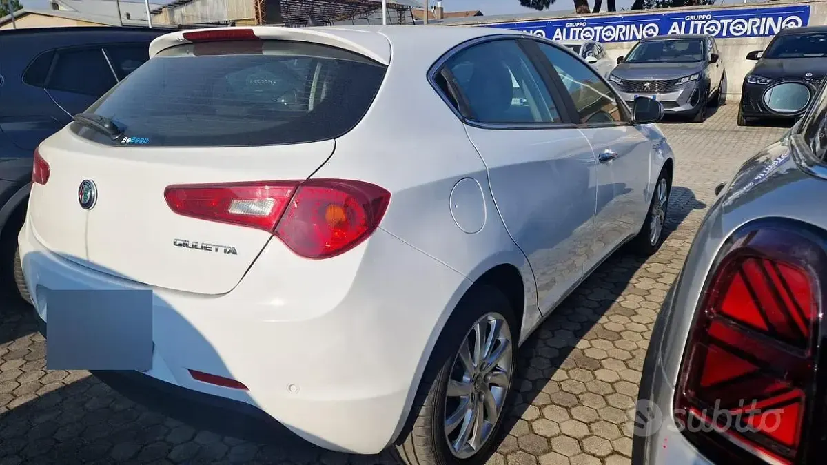 Usata Alfa Romeo Giulietta 120 CV (88 kW) 2016 Bianco Utilitaria