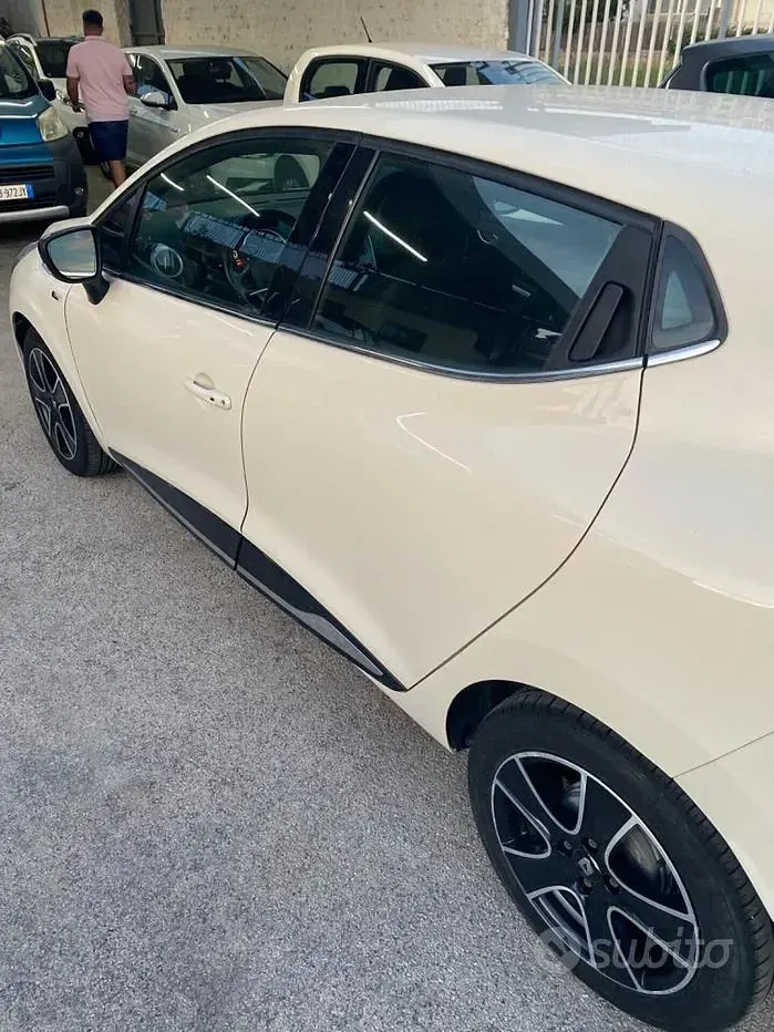 Second-hand Renault Clio IV 90 CP (66 kW) 2016 Bej Berlinǎ