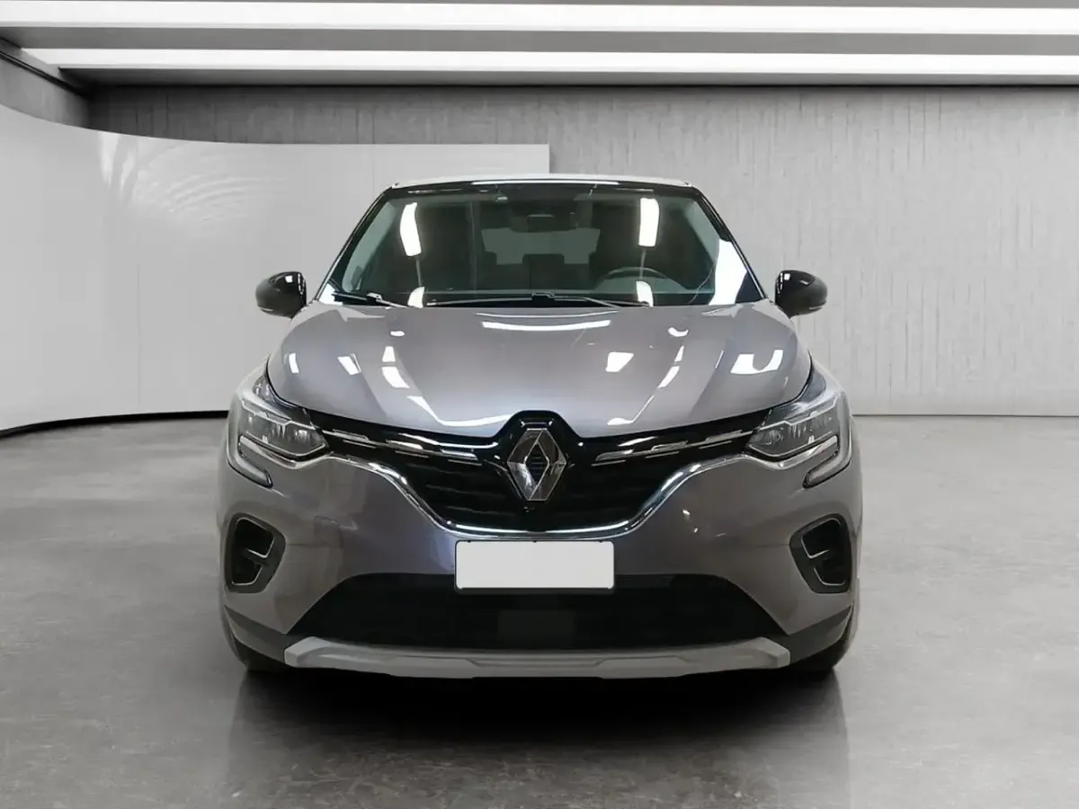 Usata Renault Captur Techno 143 CV (105 kW) 2023 Grigio SUV