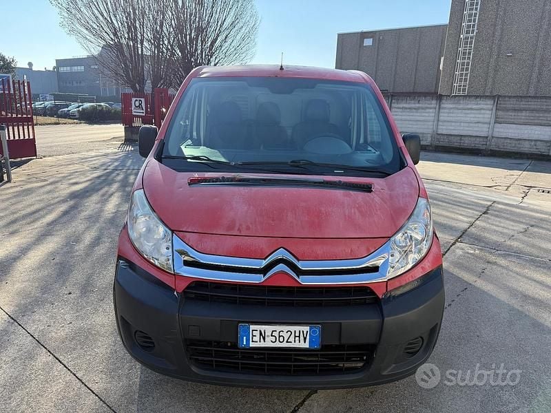 Rosso Usata 2012 Citroën Jumpy Monovolume | 2200 € - Immagine 1/4