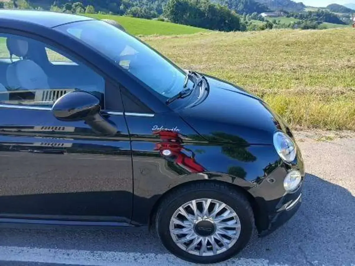 Usata Fiat 500 Dolcevita 69 CV (50 kW) 2021 Nero Utilitaria