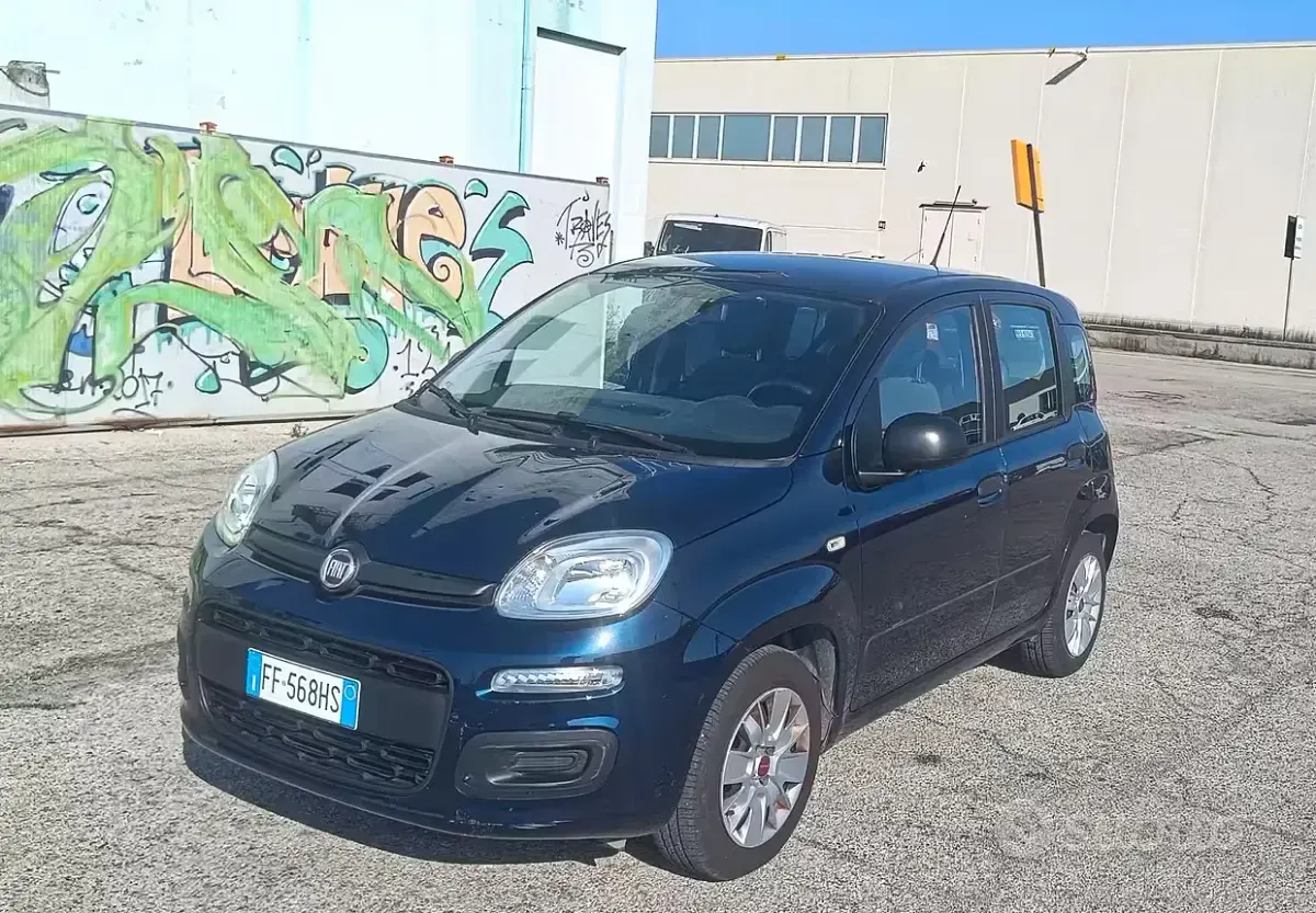 Usata Fiat Panda 69 CV (50 kW) 2017 Blu Utilitaria