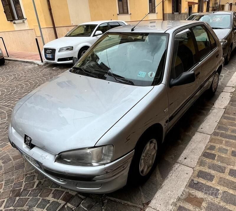 Usata Peugeot 106 60 CV (44 kW) 1999 Grigio Utilitaria