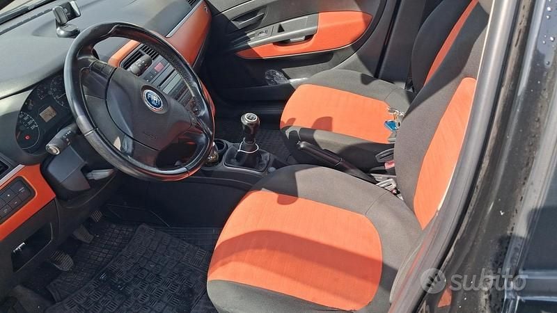 Usata Fiat Grande Punto 75 CV (55 kW) 2007 Utilitaria