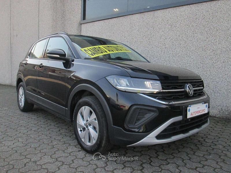 Usata VW T-Cross Life 116 CV (85 kW) 2024 Deep black SUV