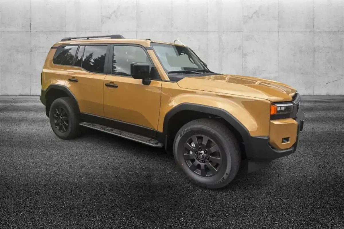 Nuova Toyota Land Cruiser Lounge 205 CV (150 kW) 2026 Marrone Station wagon