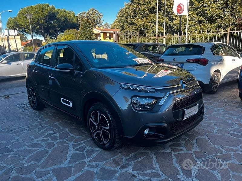 Używany Citroën C3 PureTech 83 KM (61 kW) 2022 Szary Hatchback