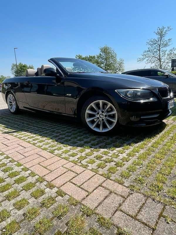 Usata BMW 320 Cabriolet 184 CV (135 kW) 2010 Nero Cabrio