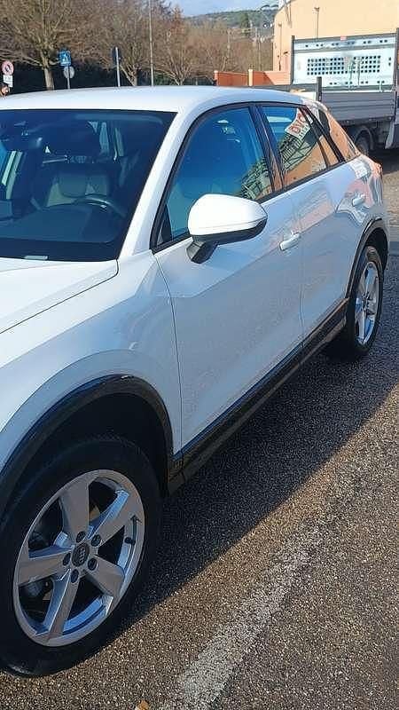 Usata Audi Q2 Admired 116 CV (85 kW) 2019 Bianco SUV
