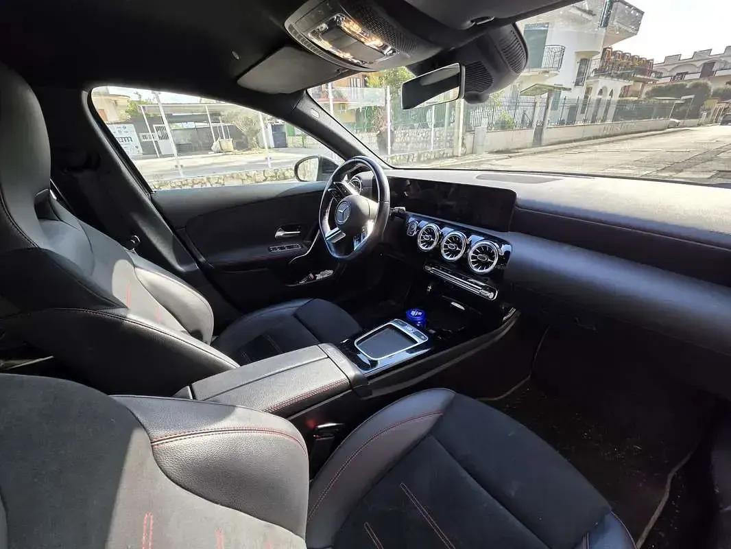Usata Mercedes A200 AMG Line Premium Plus 150 CV (110 kW) 2023 Nero Berlina