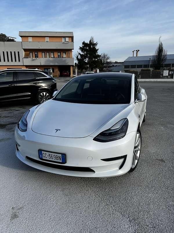 Usata Tesla Model 3 152 kW (208 CV) 2020 Berlina